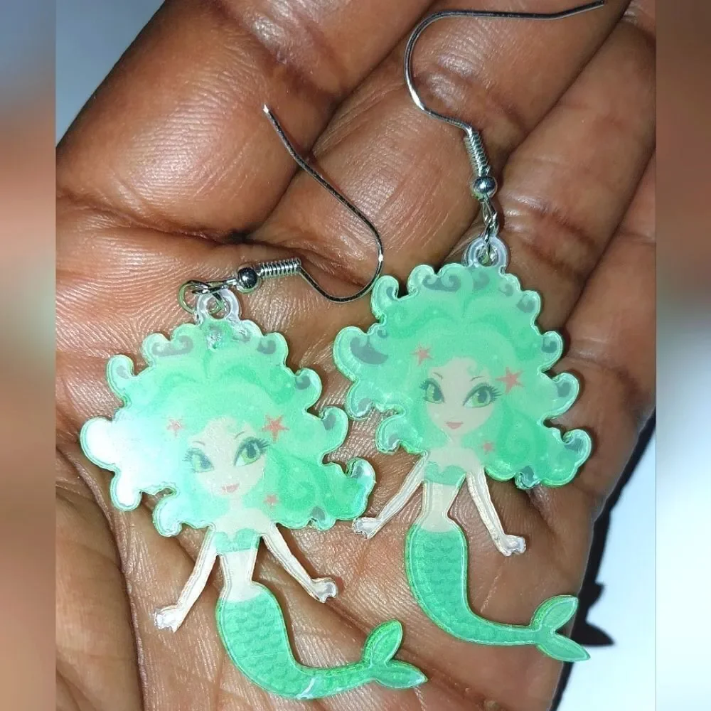 Super cute mermaid earrings